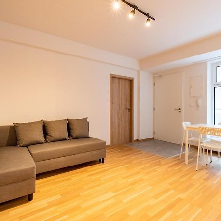 Brand New Two Room Apartment #26 With Free Secure Parking Close To Center Прага Екстер'єр фото