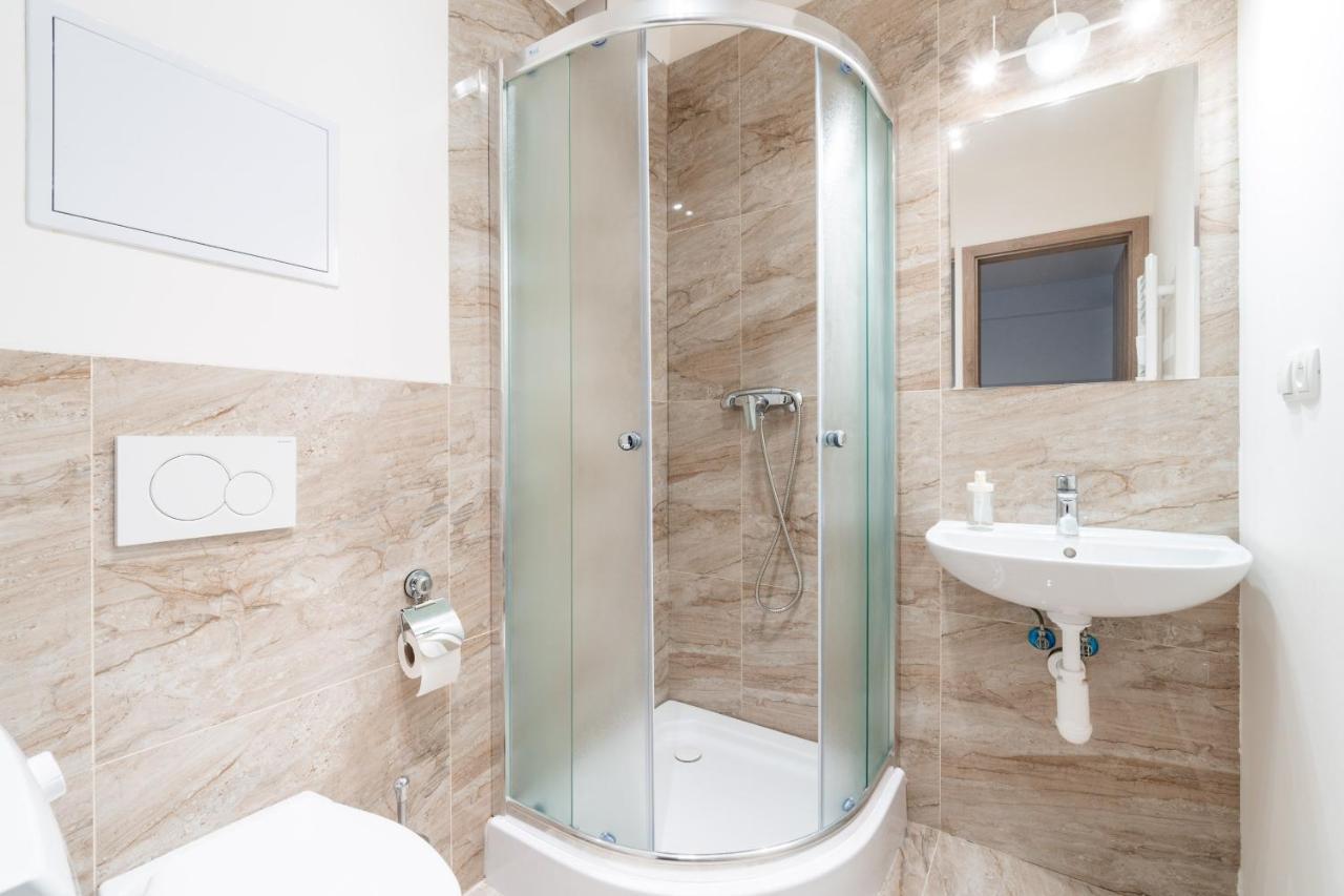 Brand New Two Room Apartment #26 With Free Secure Parking Close To Center Прага Екстер'єр фото