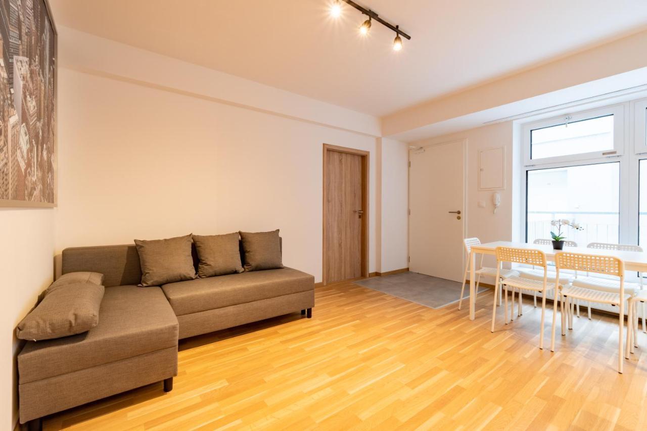 Brand New Two Room Apartment #26 With Free Secure Parking Close To Center Прага Екстер'єр фото